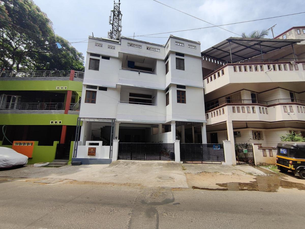شقة Yoga House Vanivilasa Puram المظهر الخارجي الصورة
